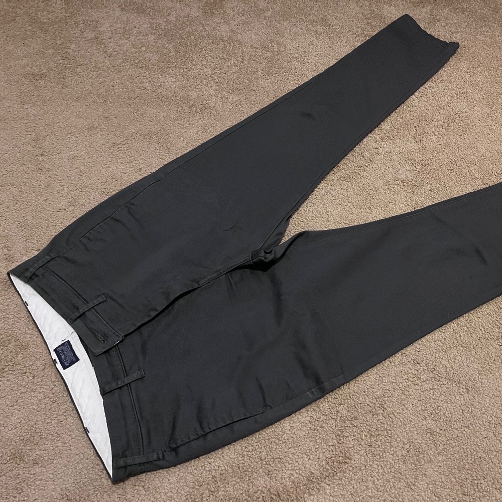 Used Levi’s 512 Gray Chinos 31x32